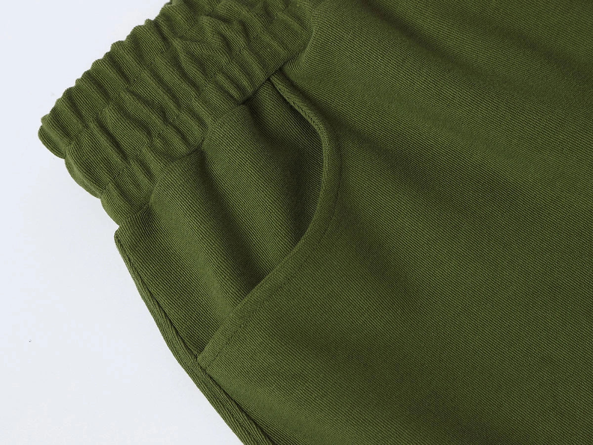 420 GSM MID-LENGTH LOOSE FIT 'MOSS GREEN' SHORTS - Image 4