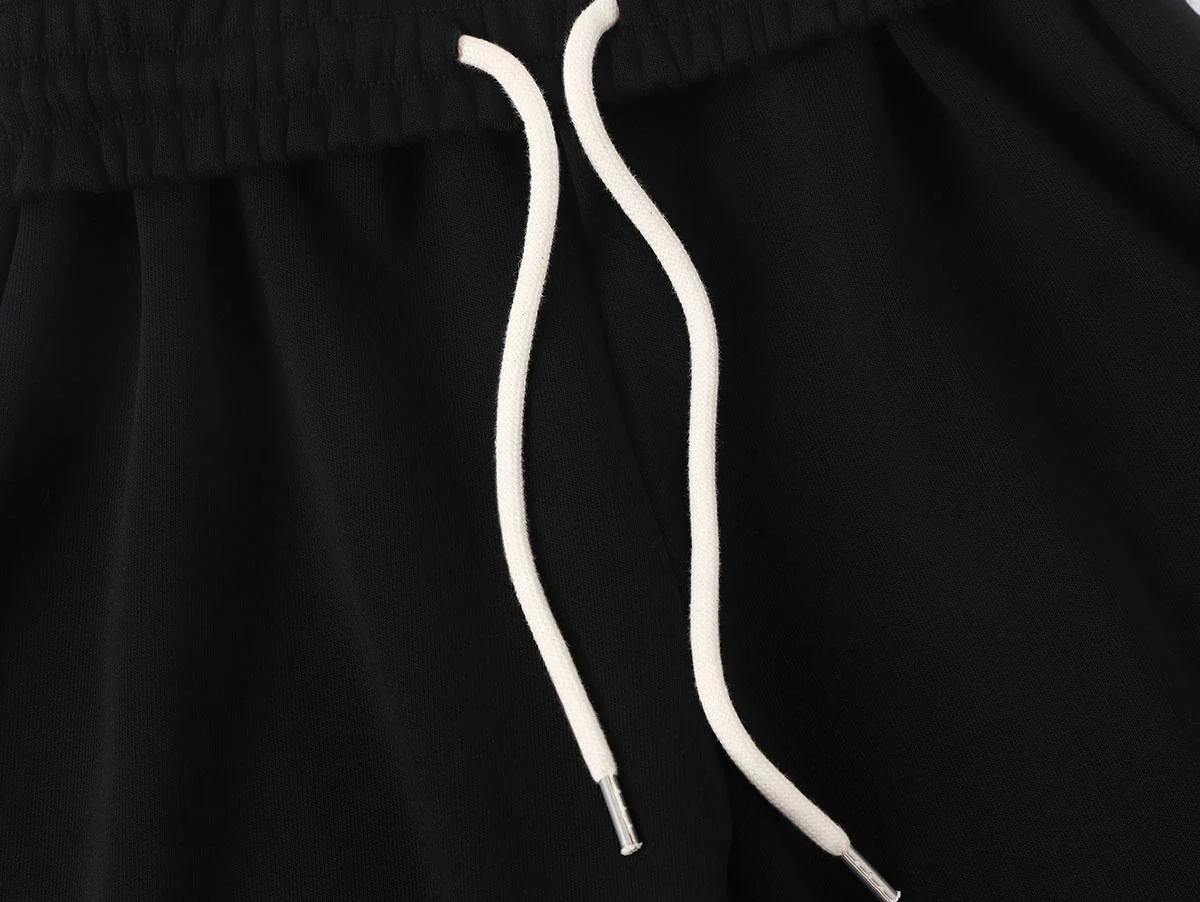 500 GSM LOOSE FIT WIDE LEG 'BLACK' SWEATPANT - Image 3