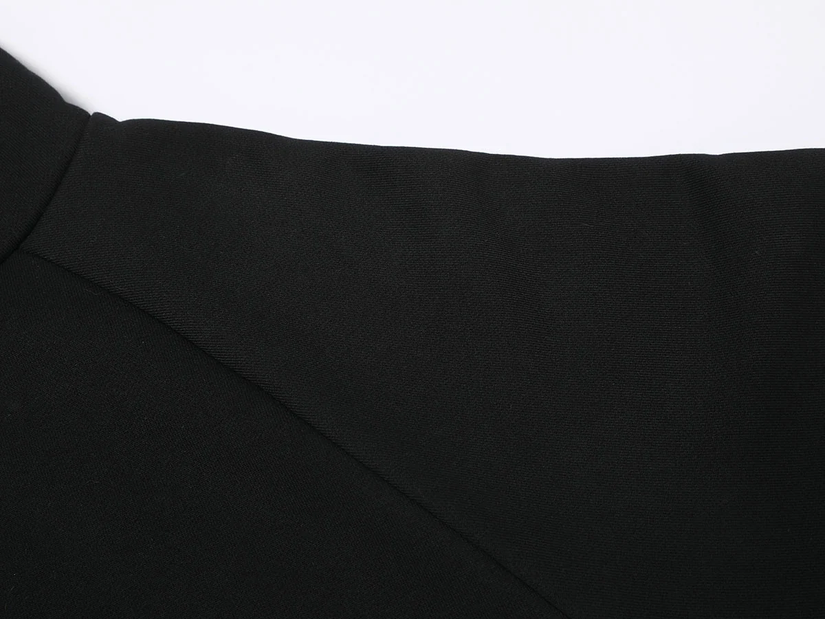 600 GSM RAGLAN CROPPED FIT 'BLACK' HOODIE - Image 3