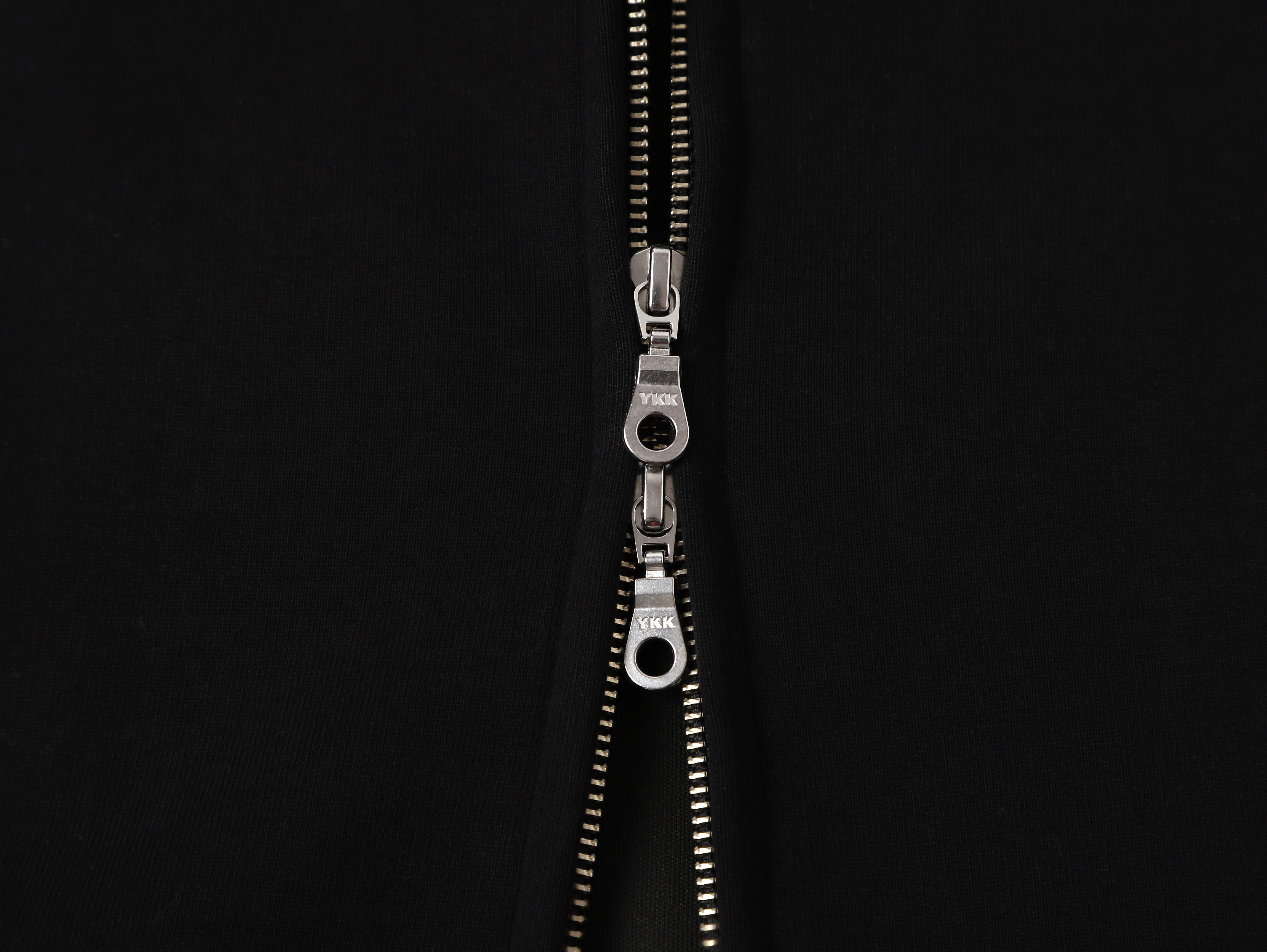 630 GSM BOXY CROPPED FIT 'BLACK' ZIP-UP HOODIE - Image 4