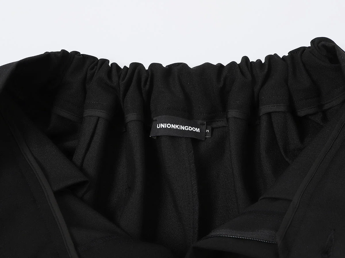 LOOSE FIT PLEATED 'BLACK' SHORTS - Image 7