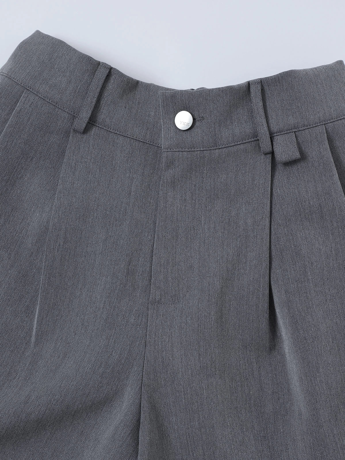 LOOSE FIT PLEATED 'GRAY' SHORTS - Image 8